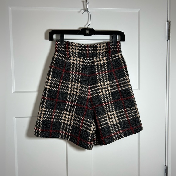 Express XXS high-waisted wool blend shorts - Picture 7 of 13